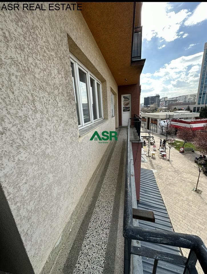 Lëshohet banesa me qira per zyre në lagjën Qender