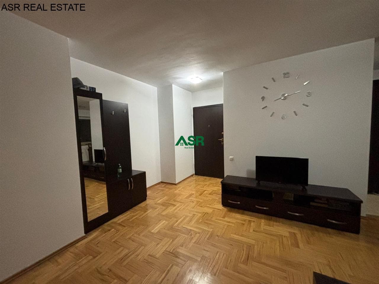 Banesë 65m2 me qira në Emshir 4