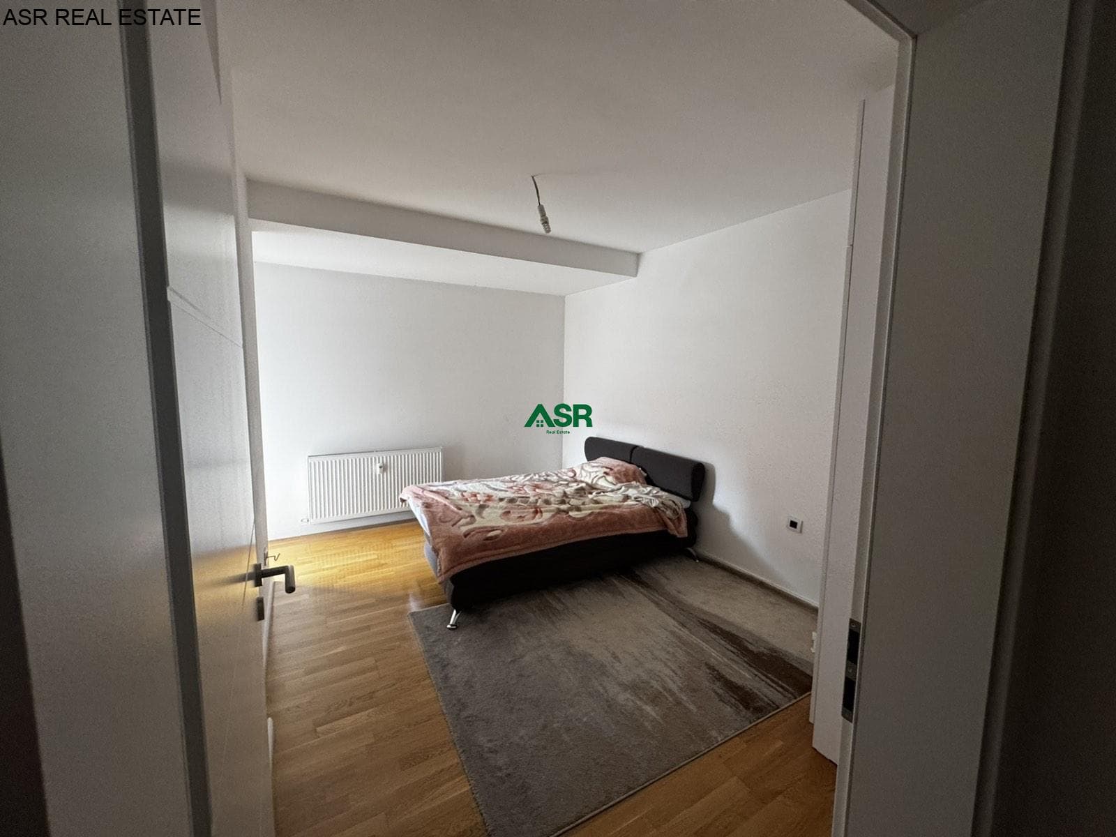 Banesë 85m2 me qira në lagjen e spitalit 2
