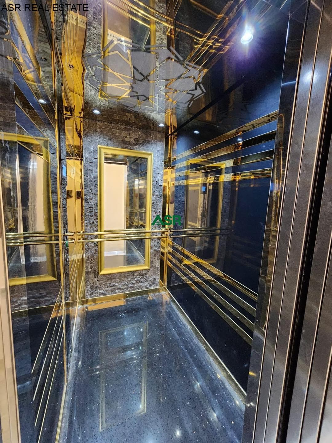 Ofrohet per SHITJE banesa (penthouse) në Lagjen Arberia 2