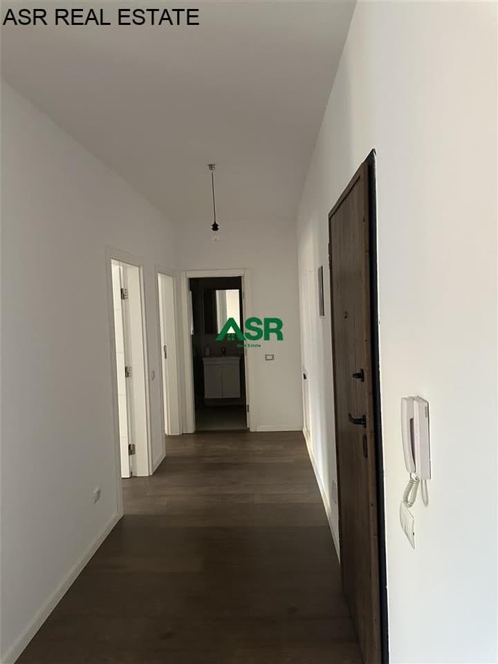 Lëshohet banesa per zyre me qira në lagjën rruga C 2