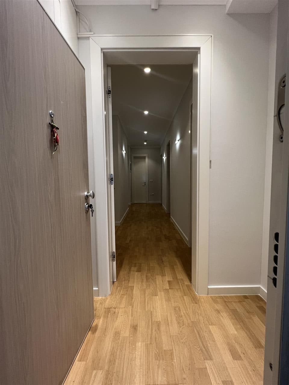 Banesë 170m2 me qira në Qender 3