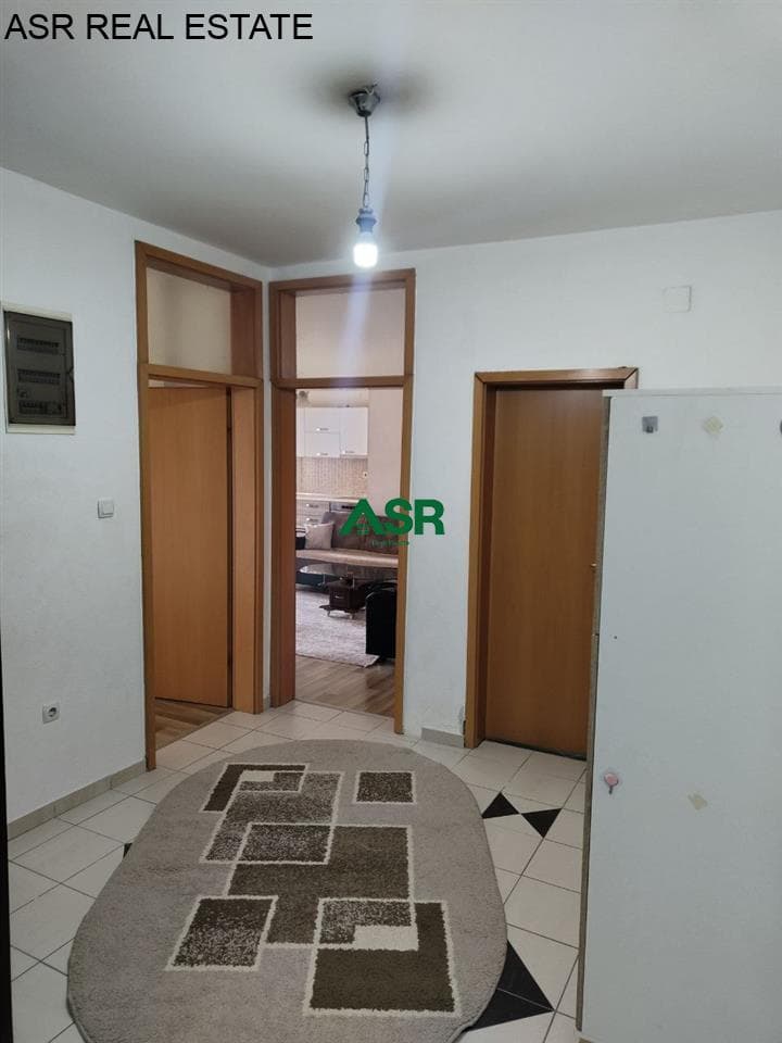 Banesë 67m2 me qira në qender 4