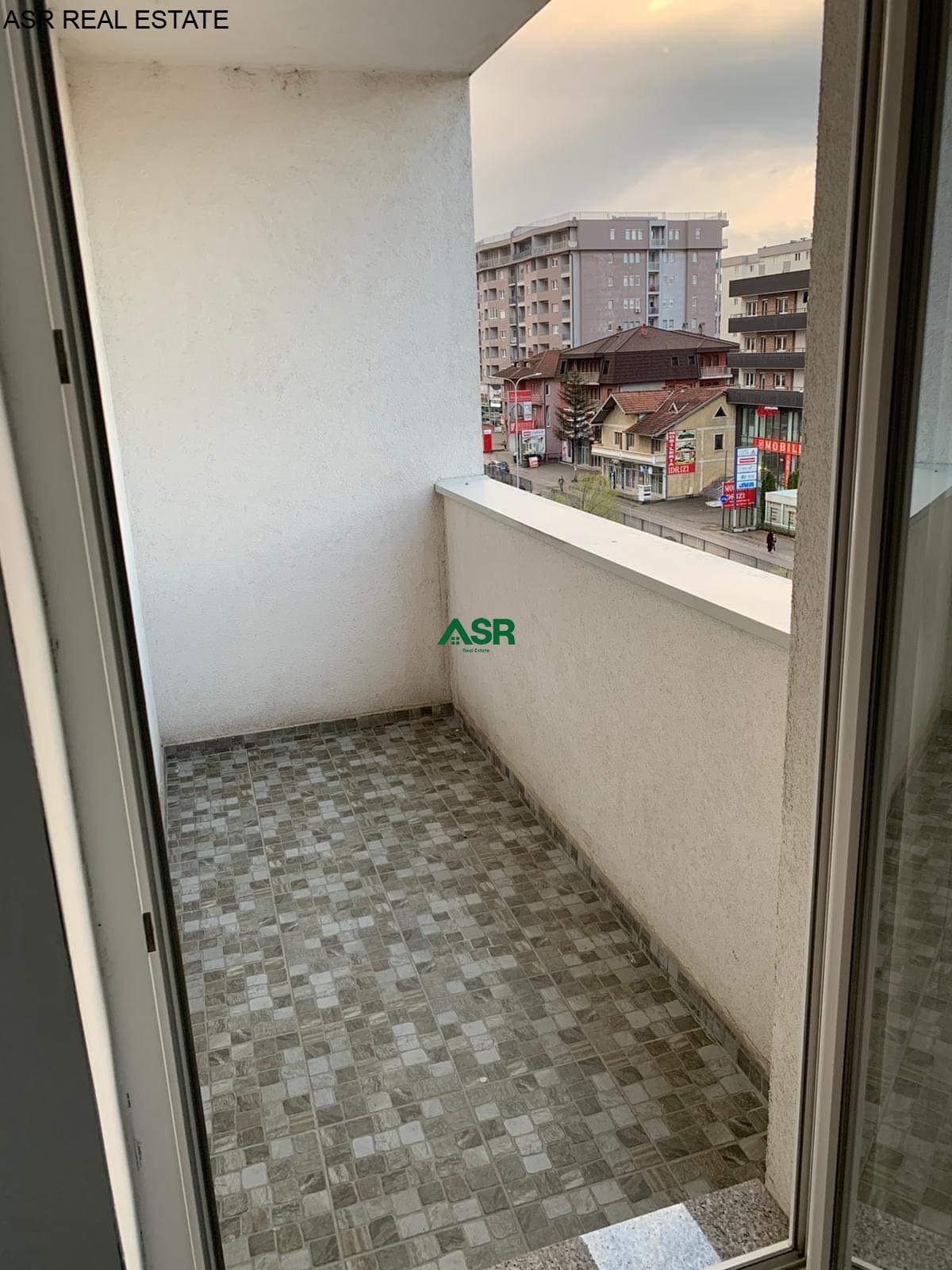 Lëshohet banesa me qera në Fushë Kosovë 4