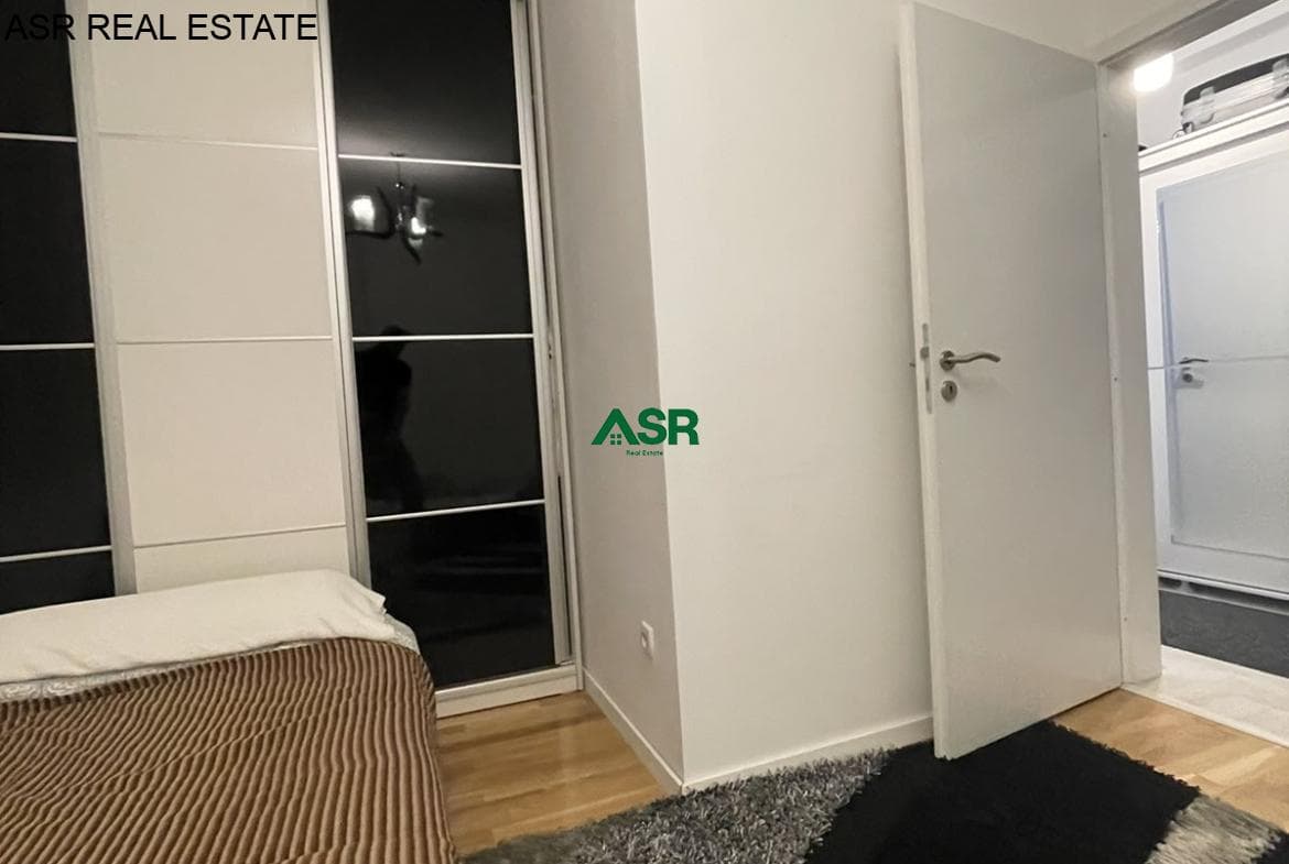 Ofrohet per #shitje banesa ne Lagjen Tophane 3