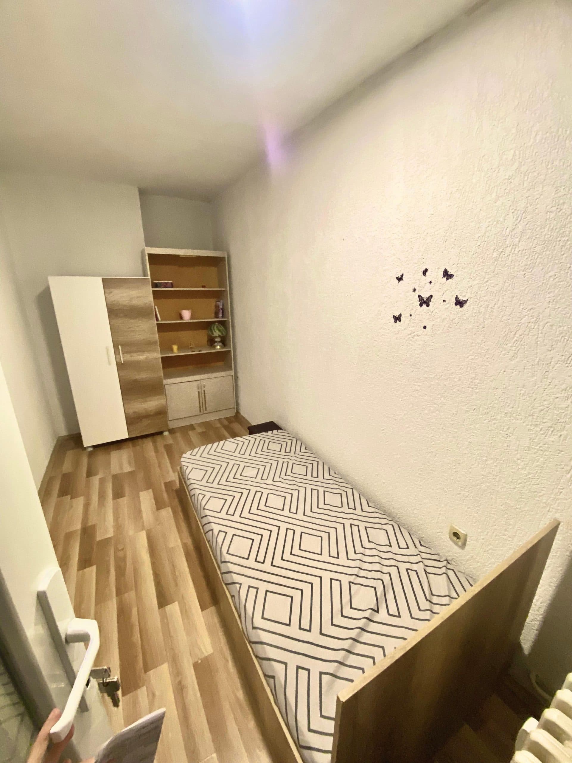 Ofrohet banesa me qira me sipërfaqe 120 m2 tek Qafa, 3