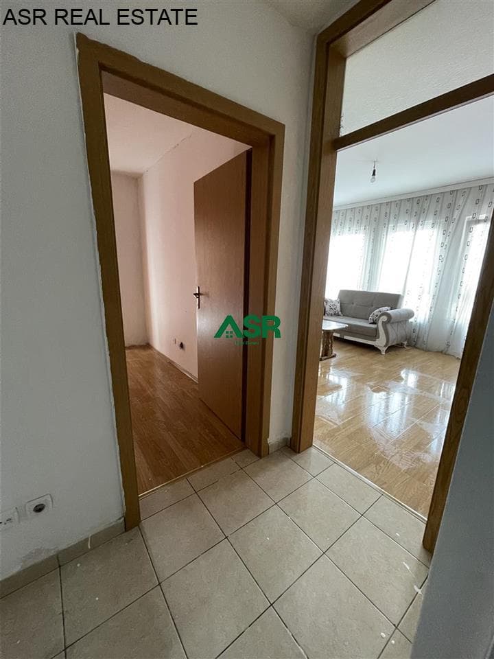 Banesë 55m2 me qira në Tophane 2