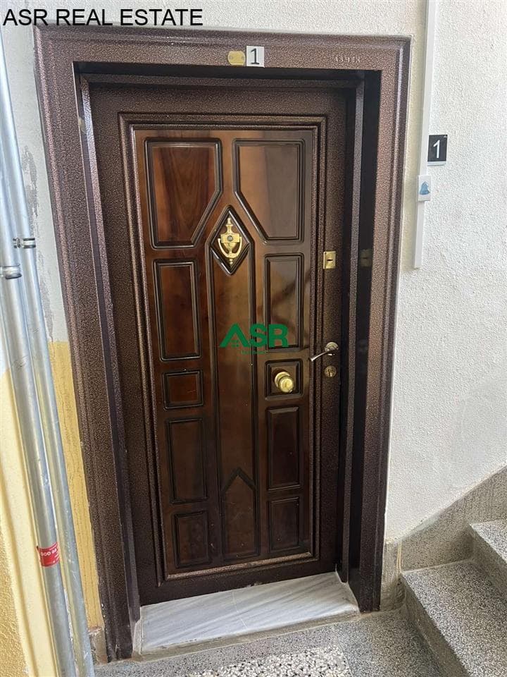ZYRE 50m2 me qira në QENDER