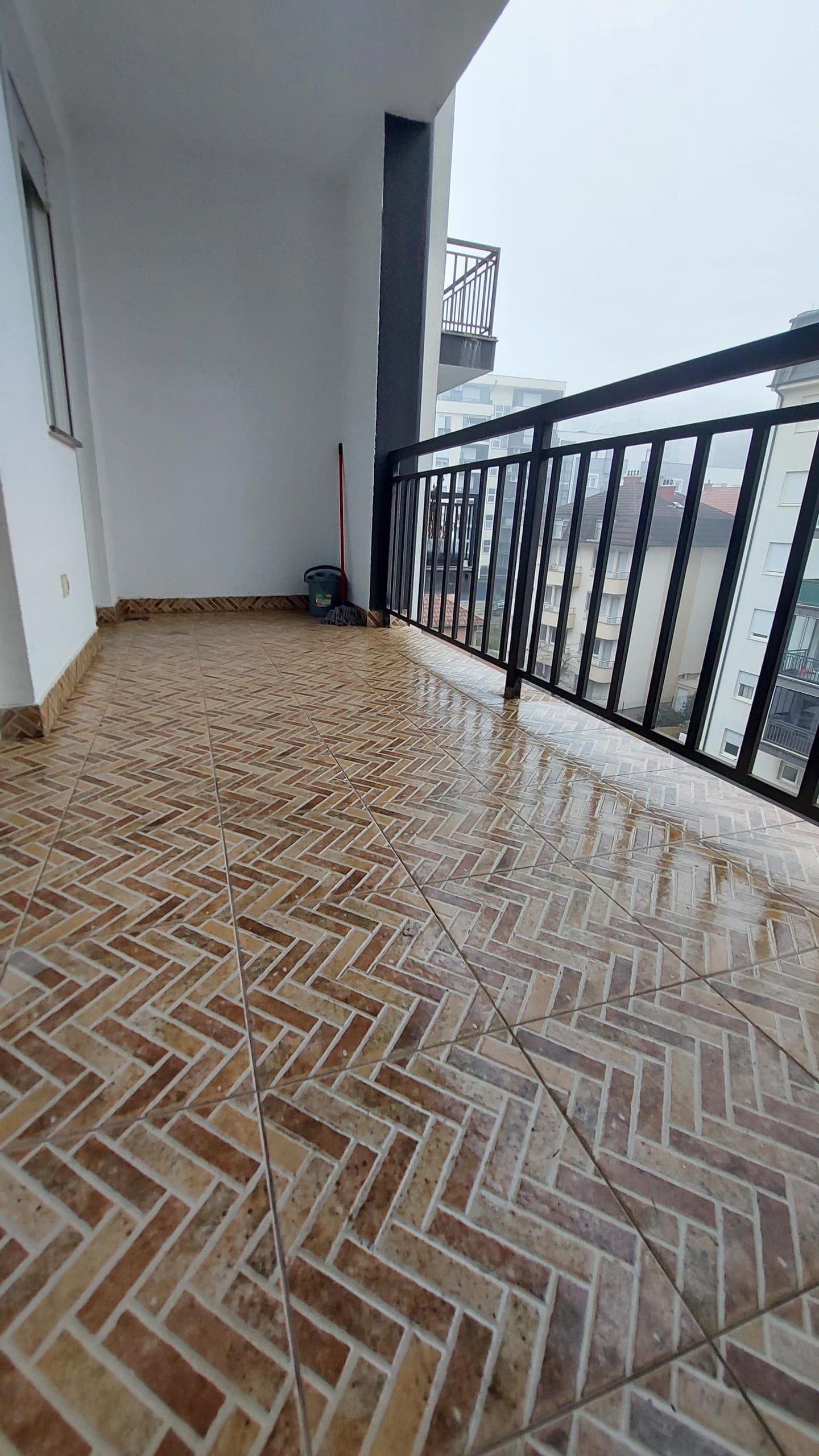Banesë 65.5m2 ne SHITJE në Rruga B 3