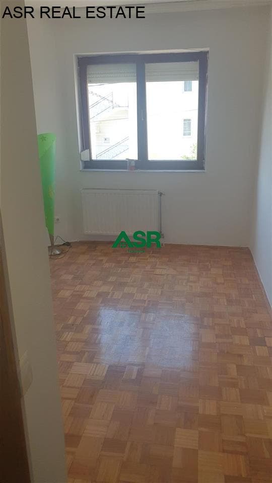Lëshohet banesa me qira në lagjën 4 LLullat