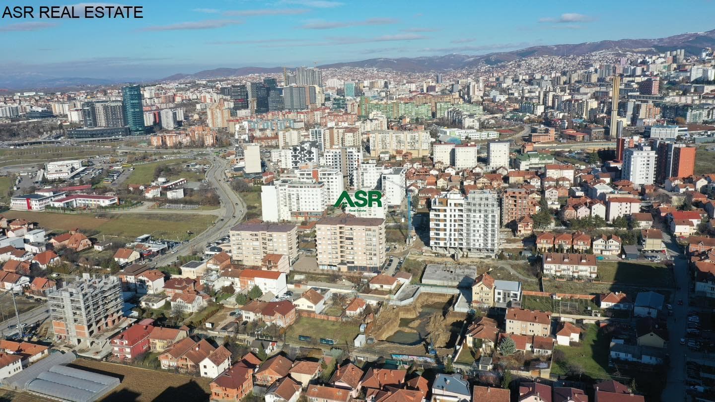 Ofrohen për SHITJE dy banesa në lagjen Emshire 4