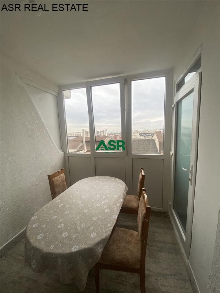 Banesë 65m2 me qira në lagjen Dardania 3