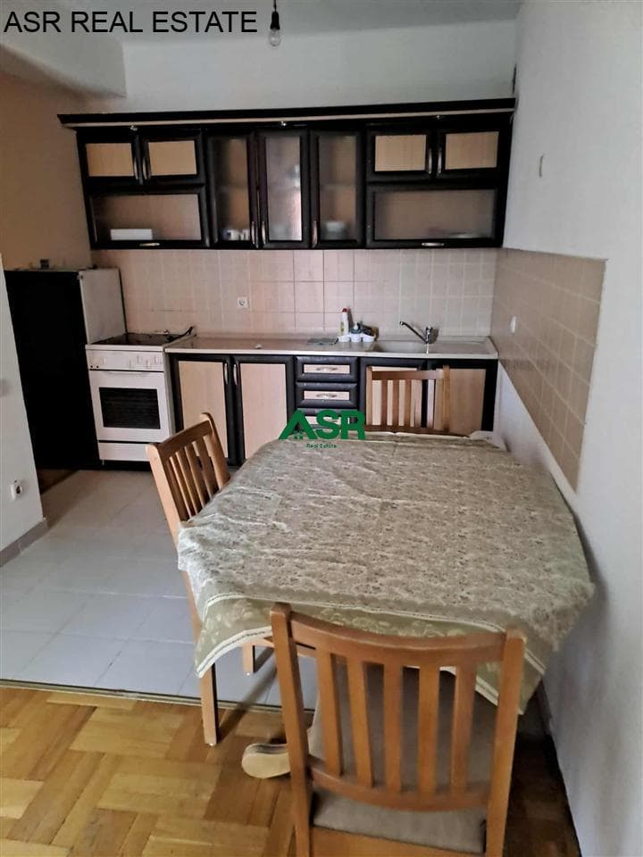 Ofrohet banesa me qira në lagjen Emshir,