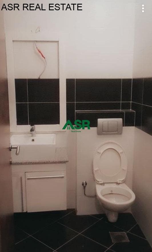 Lëshohet banesa me qira në lagjën e spitalit 2
