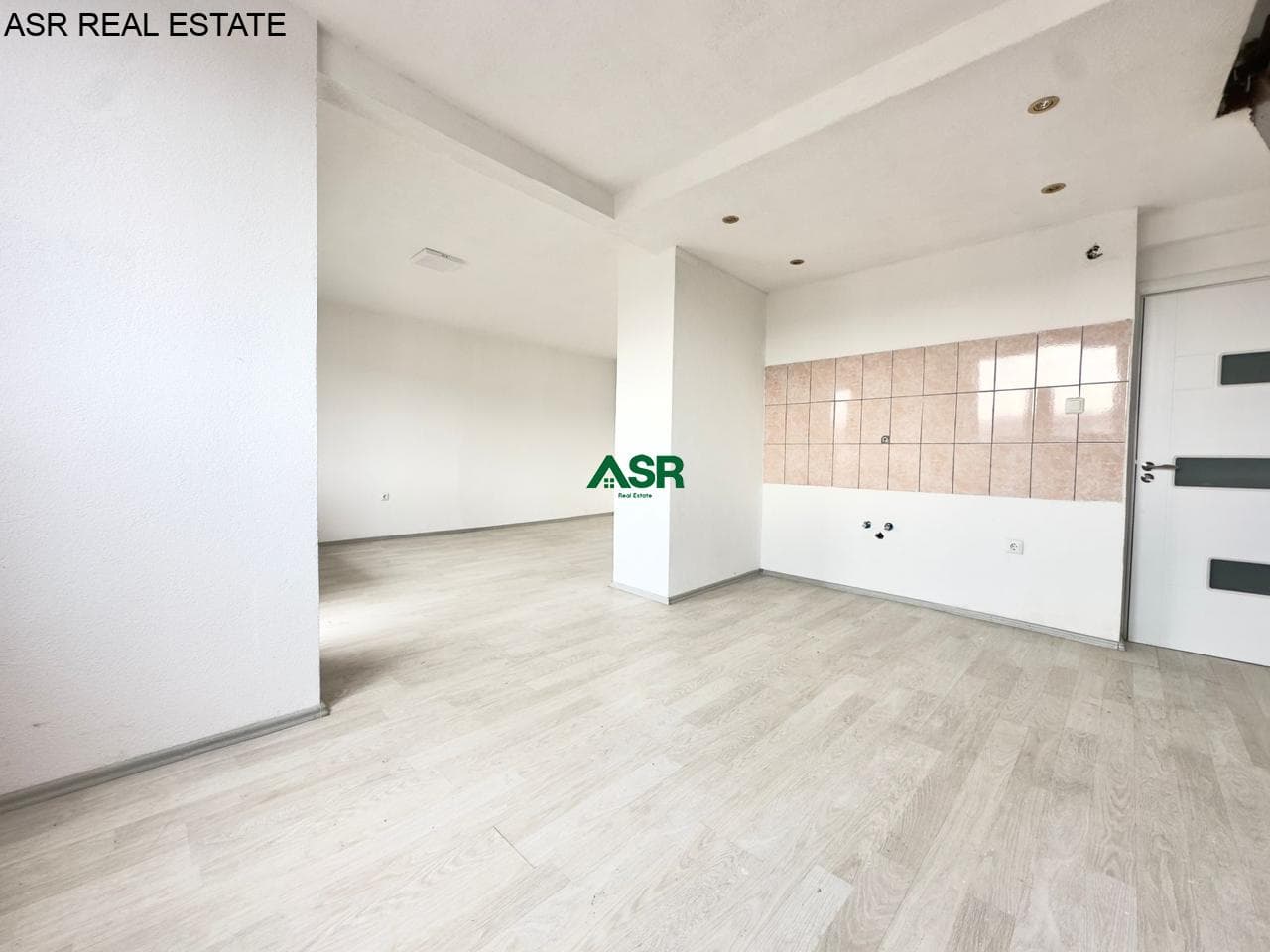 Banesë 75m2 duplex ne shitje në lagjen Santea