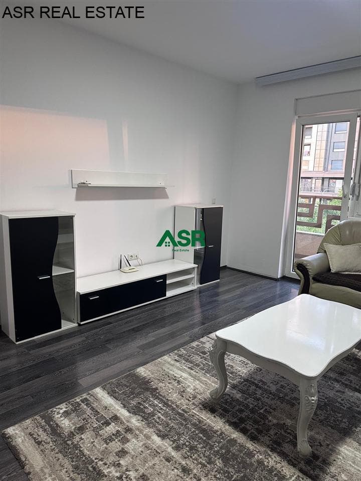 Banesë 60m2 me qira në rr.B 3
