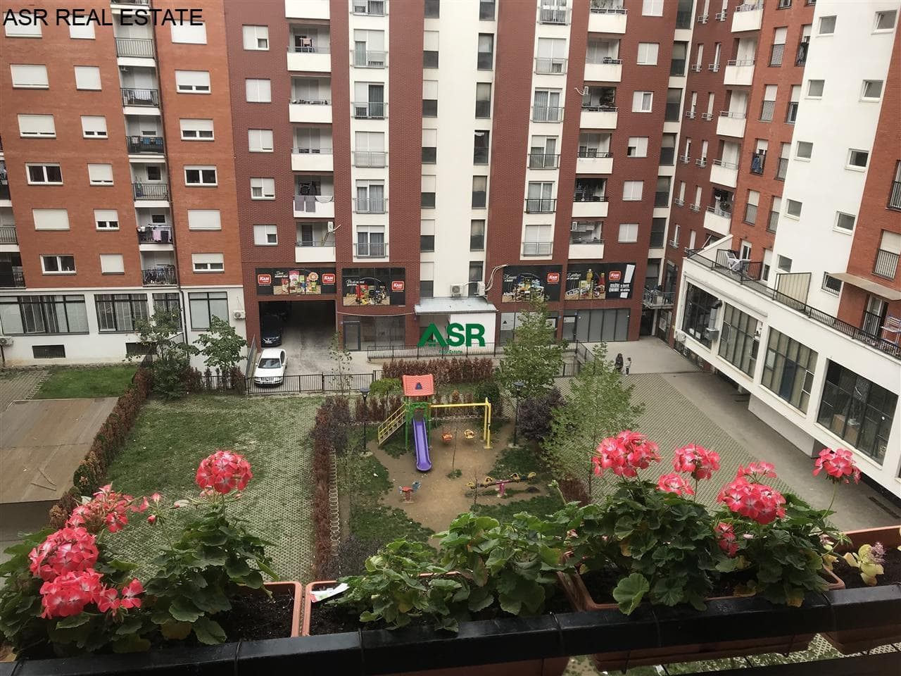Banesë 84m2 në shitje në rrugën Muharrem Fejza 4
