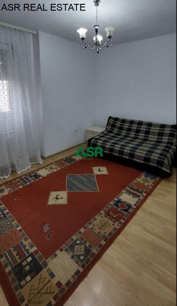 Lëshohet banesa me qera në Fushë Kosovë 2