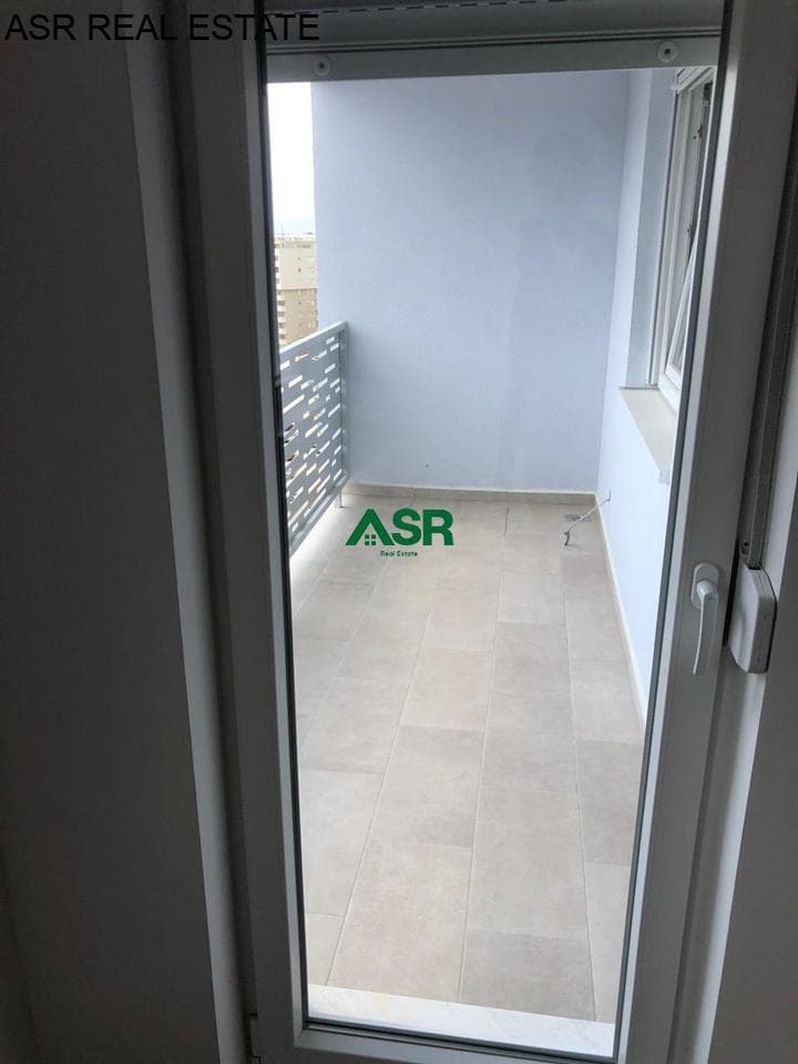 Ofrohet banesa me qira me sipërfaqe 81.5m2, ne rr.C tek DP Partners, 2