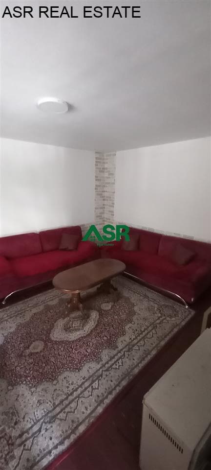 Lëshohet shtepia me hyrje te vecante me qira ne lagjen Arberia 3