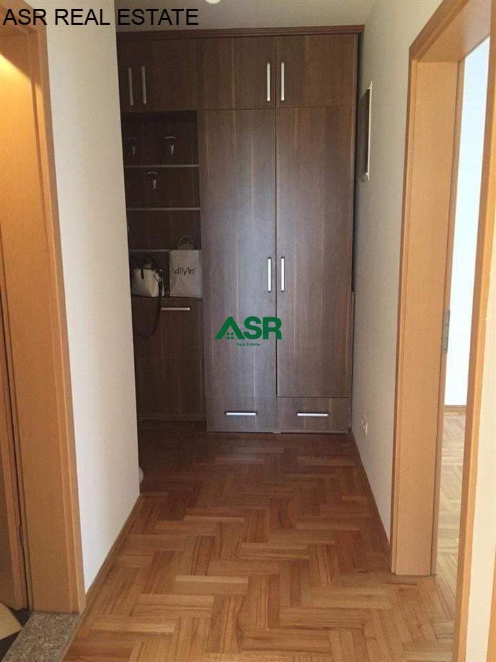 Lëshohet banesa me qera në lagjën Emshir