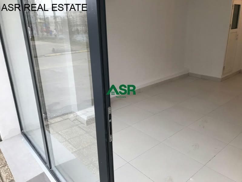 Lokal 23m2 me qira në breg diellit perballe Royal Mall 2