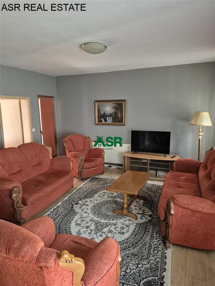 Banesë 80m2 me qira në lagjen Arberia, tek Ministria Shendetesise