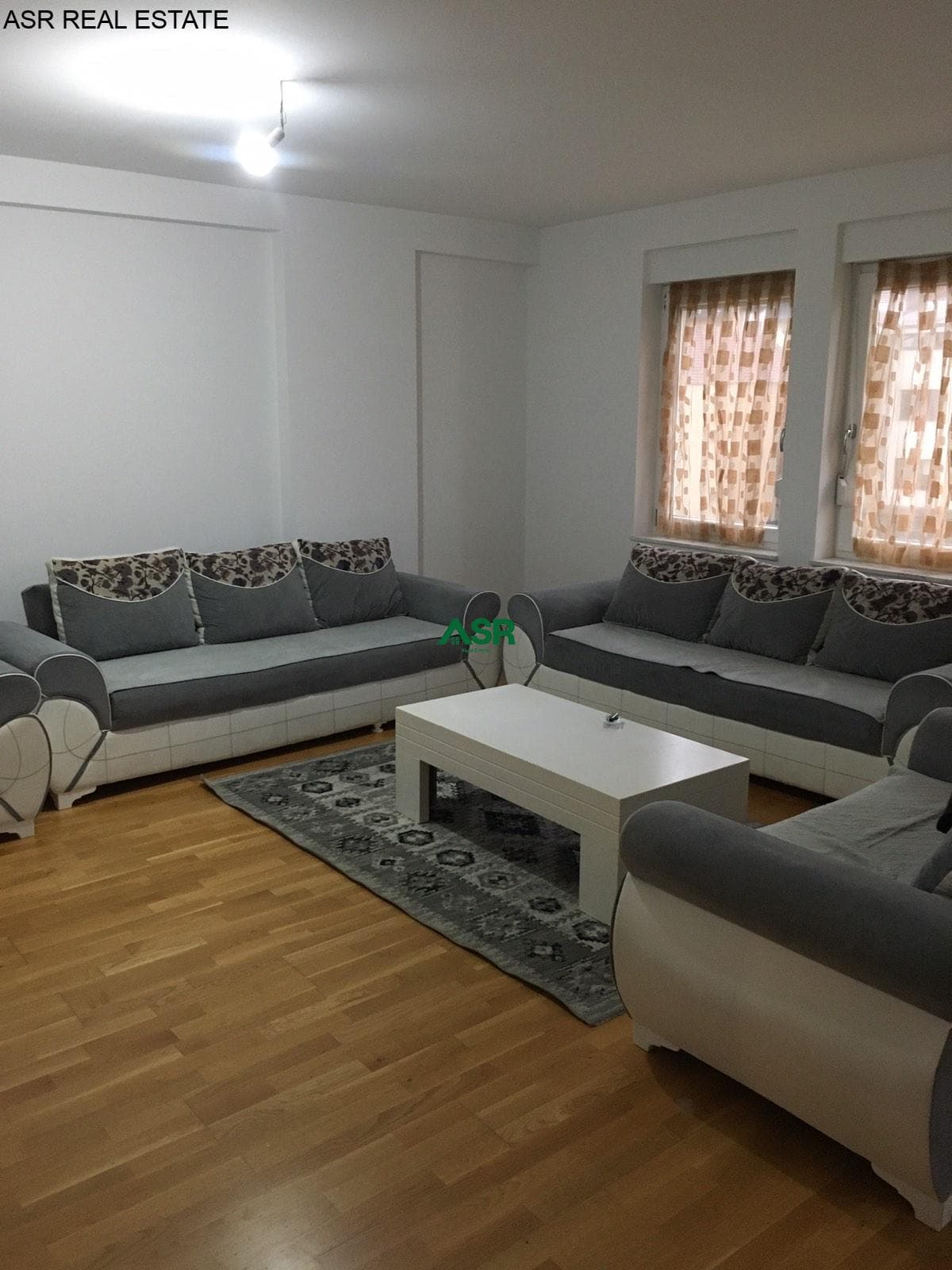 Lëshohet banesa me qira në lagjën Tophane 2