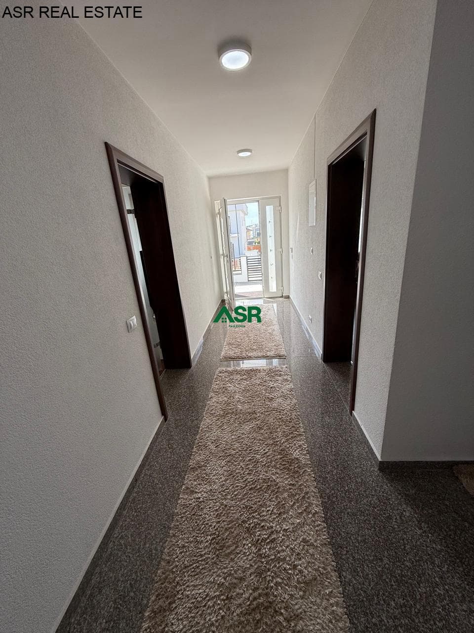 Shitet shtepia ne lagjen Qendresa Veternik 3