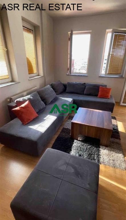 Banesë 65m2 me qira në qender, afer Hotel Sirius