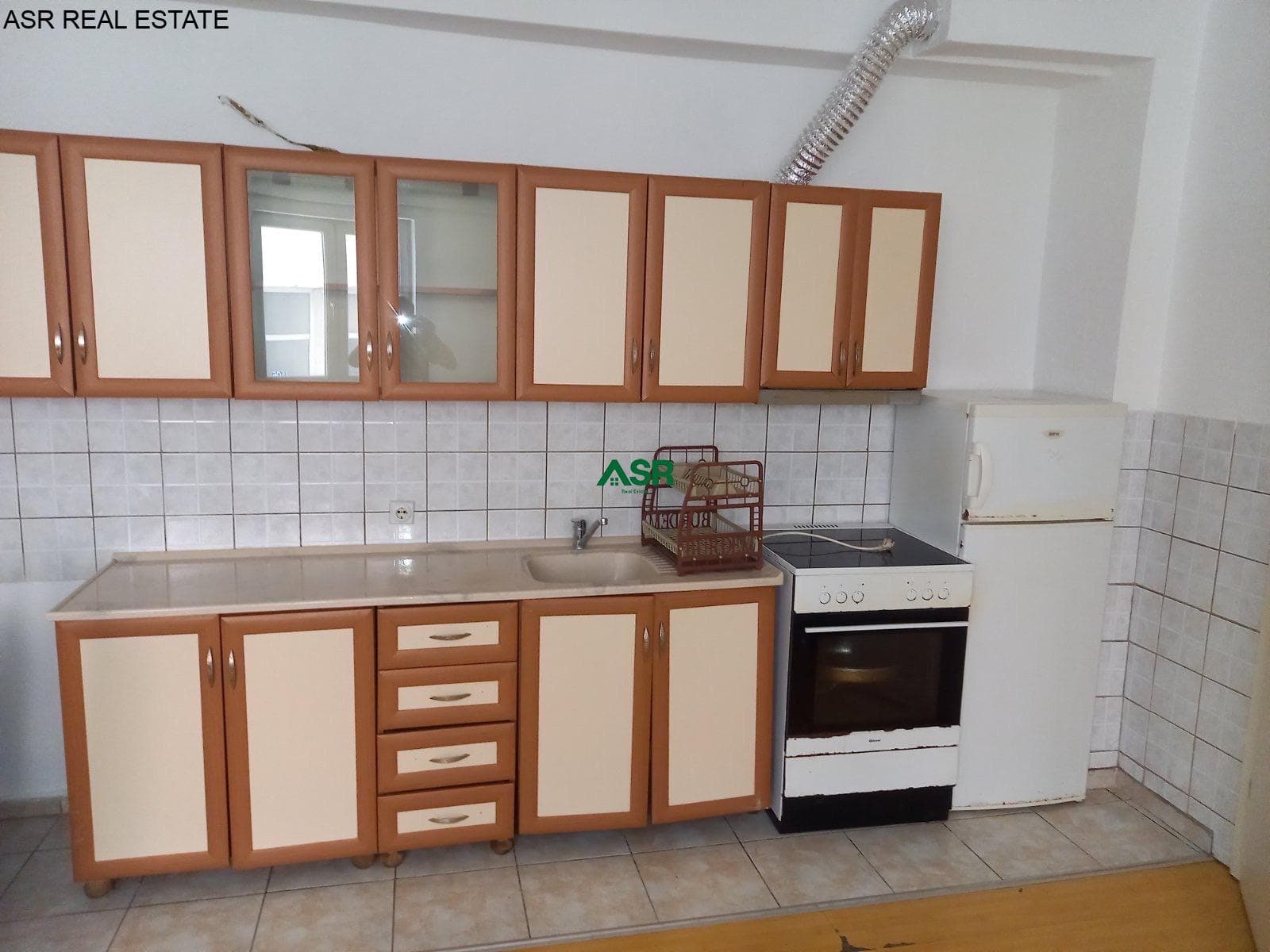 Banesë 80m2 me qira në lagjen e muhaxhereve 2