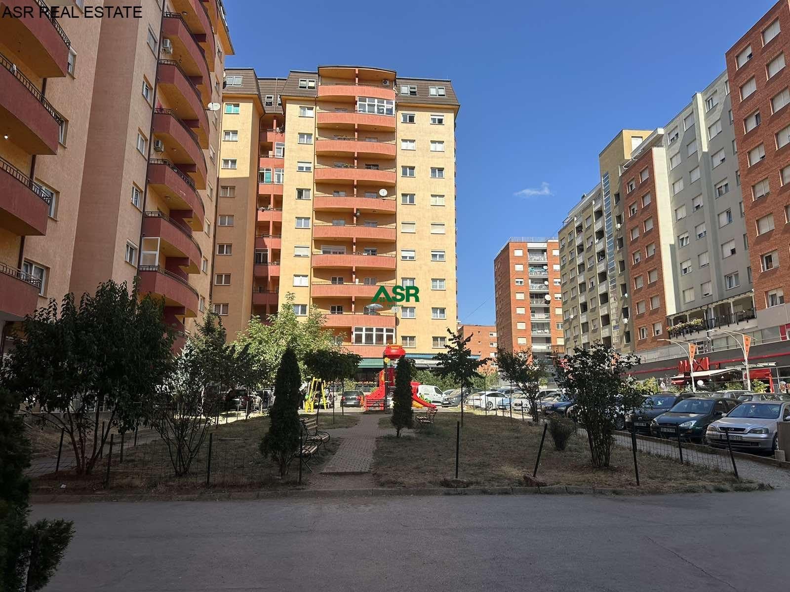 Ofrohet per shitje banesa në lagjën Emshir