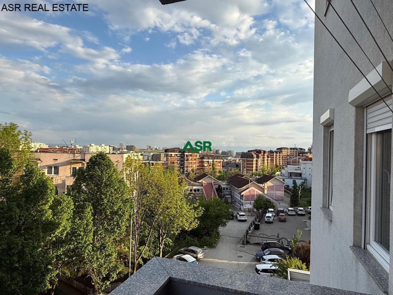 Banesë 81m2 me qira në lagjen bregu i diellit