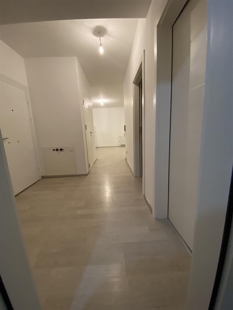 Shitet Banesa Në Lagjen e Spitalit 4