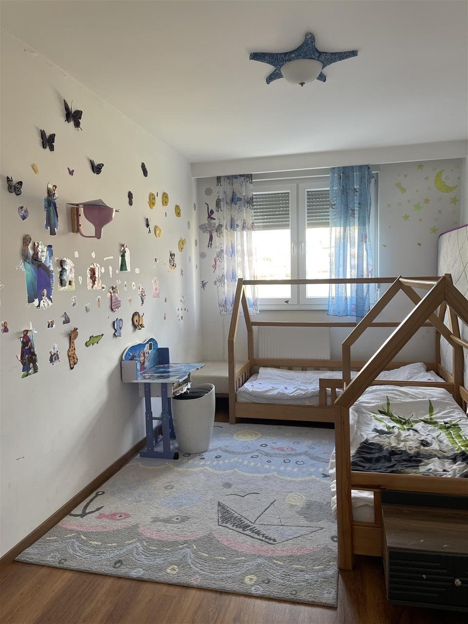 Lëshohet banesa me qira në lagjen bregu i diellit 3