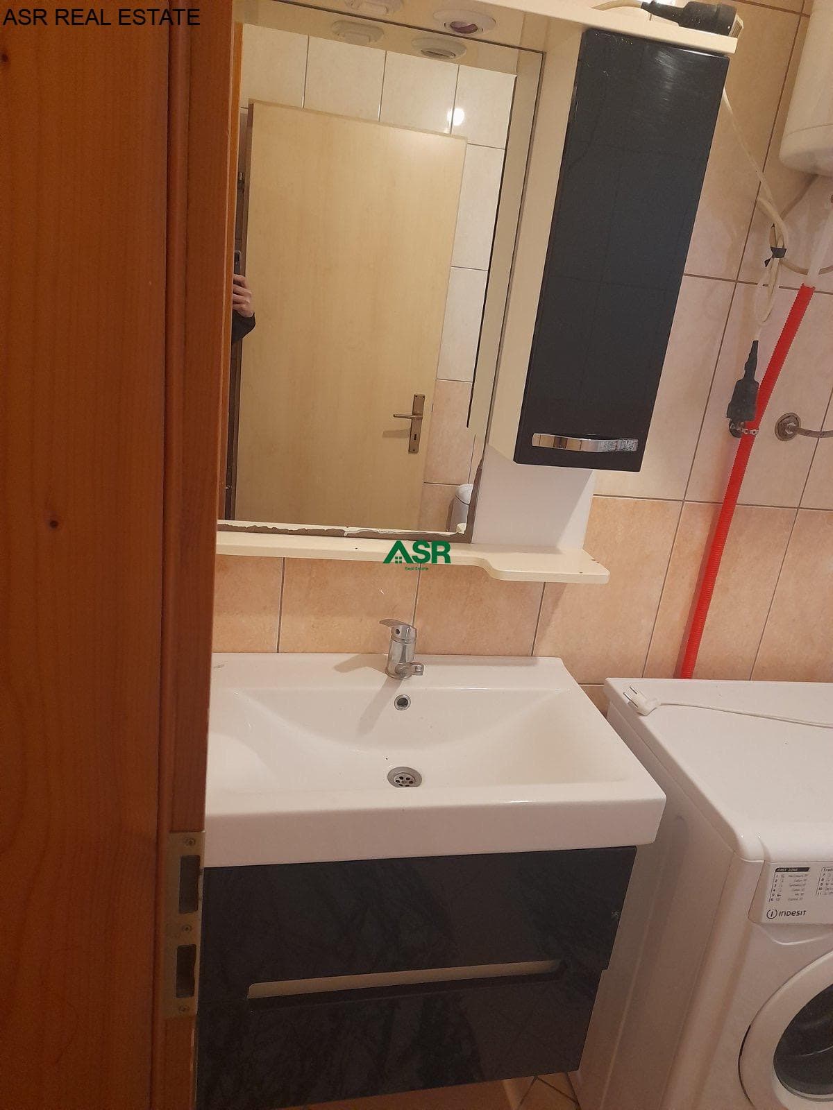 Lëshohet banesa me qira në lagjën Emshir 3