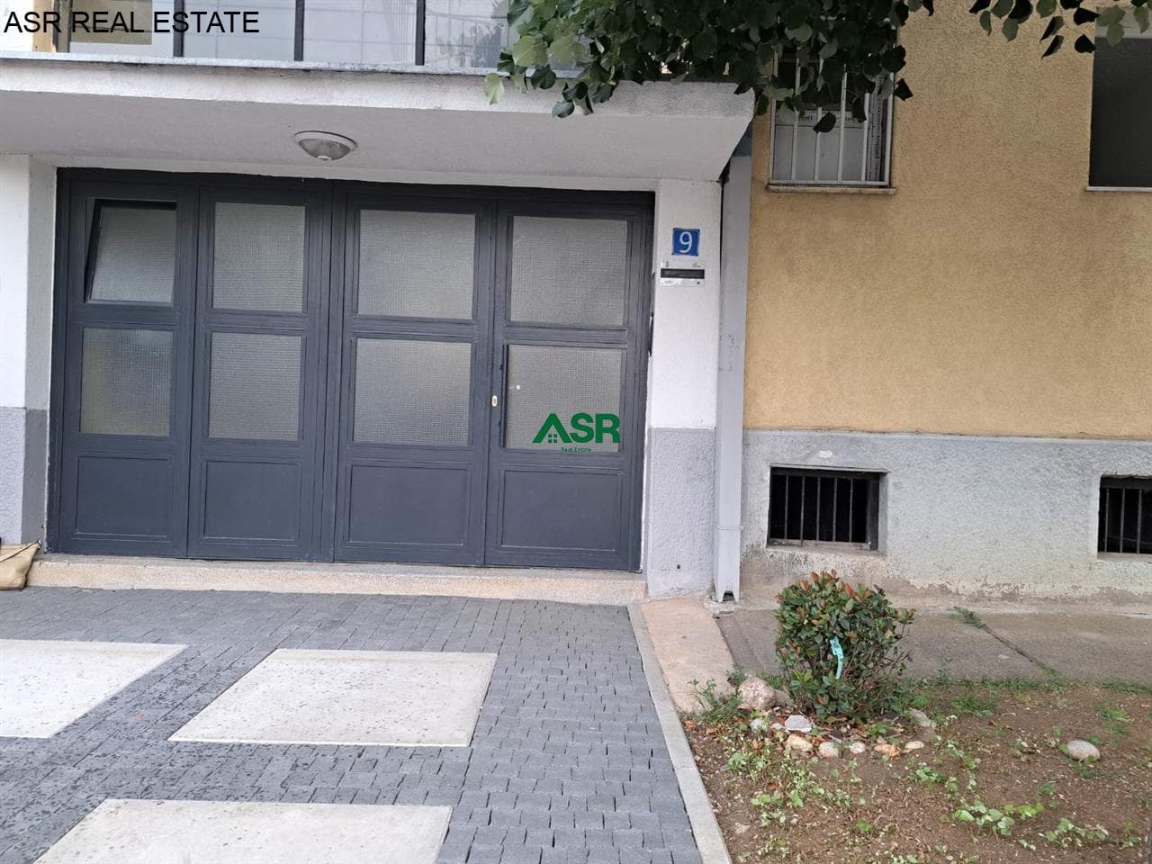 Ofrohet banesa me qira në lagjen ulpiana,