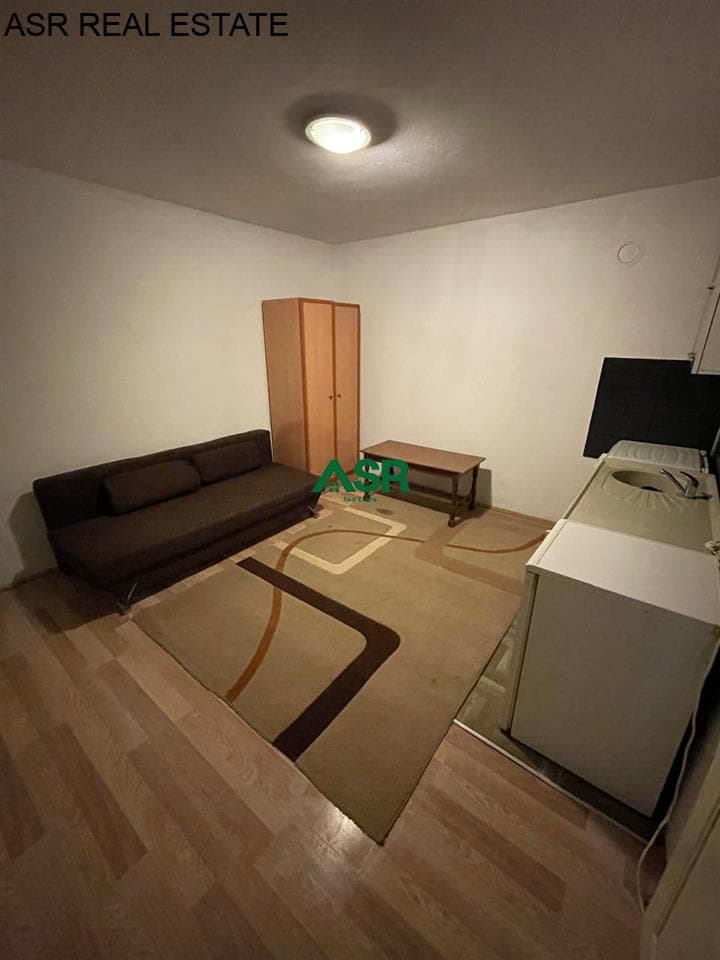 Banesë 50m2 me qira në lagjen Bregu i diellit 2