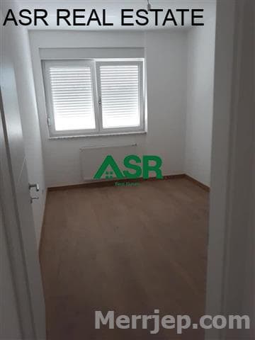 Lëshohet banesa me qira në lagjën Aktash 4