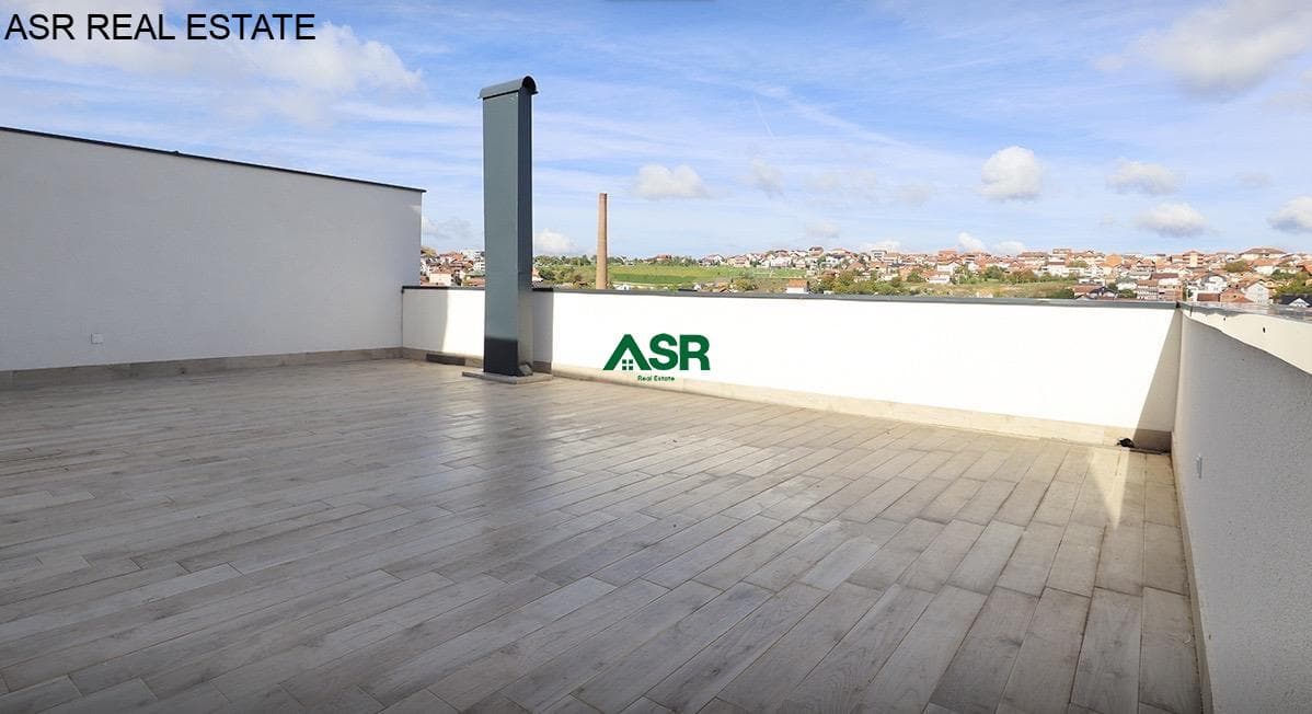 Lëshohet banesa penthouse me qira tek Xhamia e Llapit 2