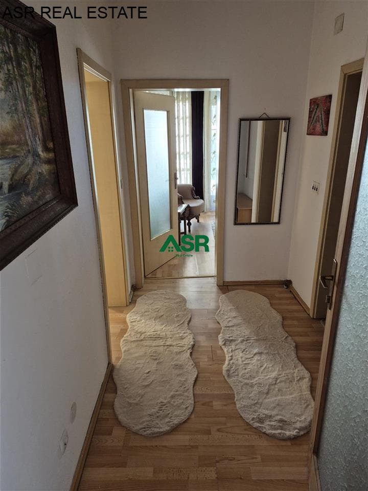 Banesë 80m2 me qira në Arberi
