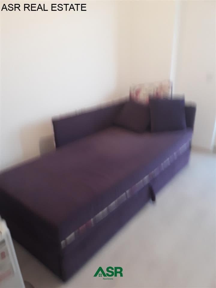 Lëshohet banesa me qera në lagjën Mati 1