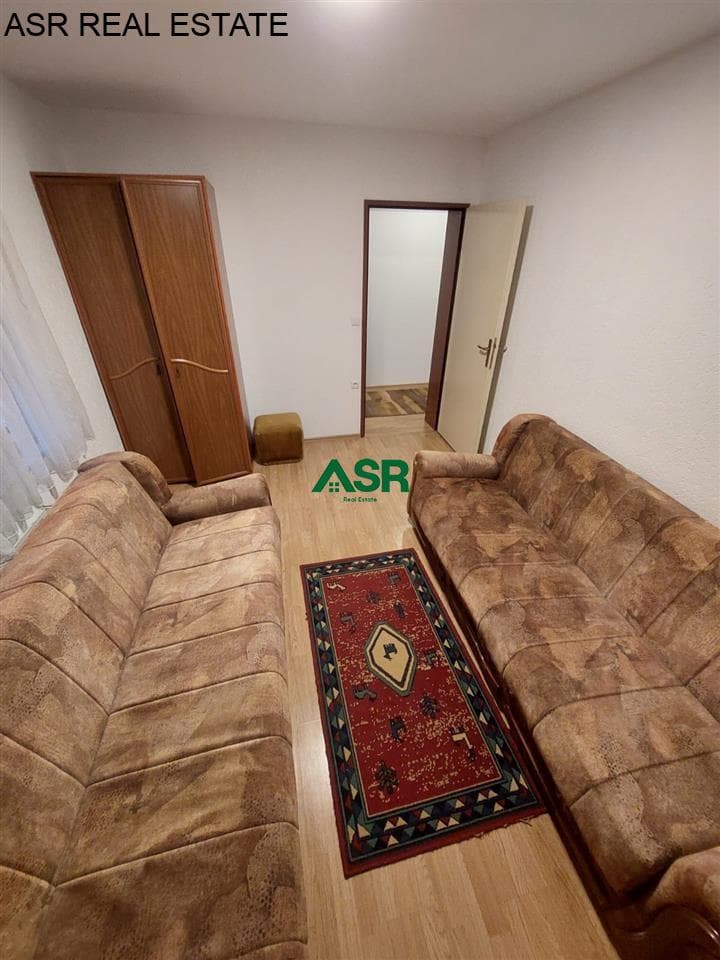 Banesë 60m2 me qira në lagjen bregu i diellit tek salla 1 tetori