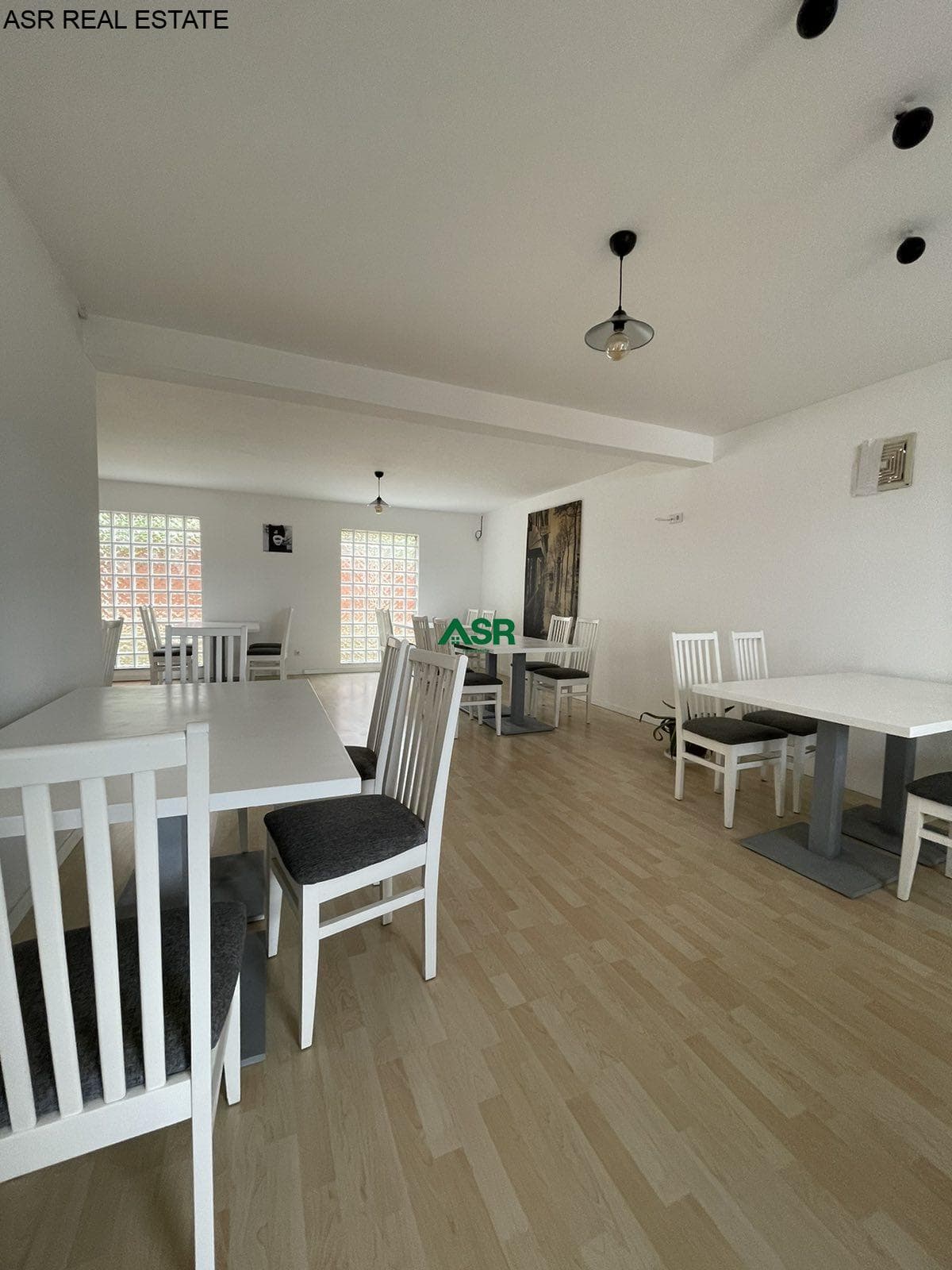 Lokal 150 m2 me qira në lagjen Arberia 4