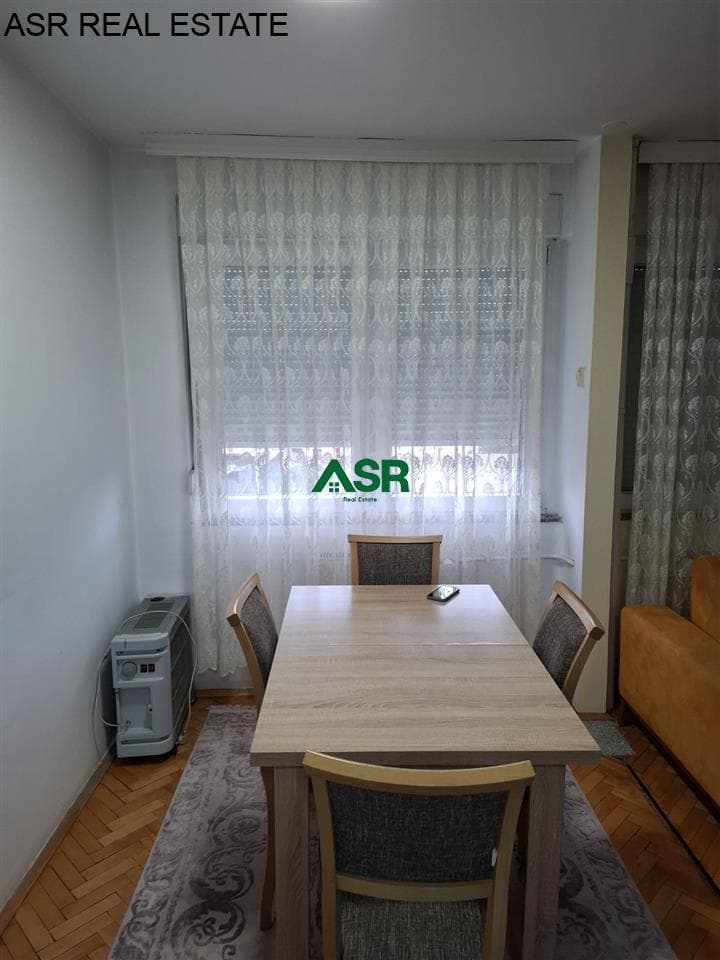 Ofrohet banesa me qira në lagjen qafa, 4
