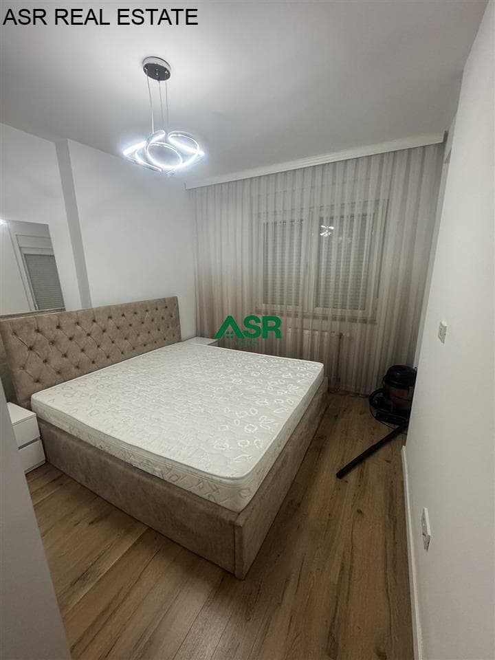 Lëshohet banesa me qira në lagjen Lakrishte 4