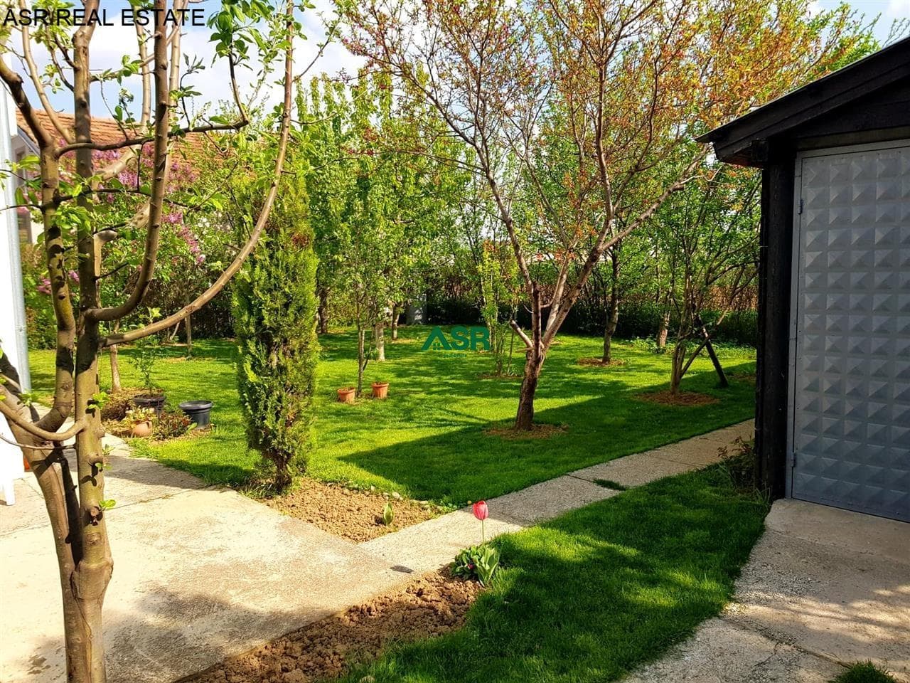 Shtepi ne shitje dhe me qira ne Fushe Kosove