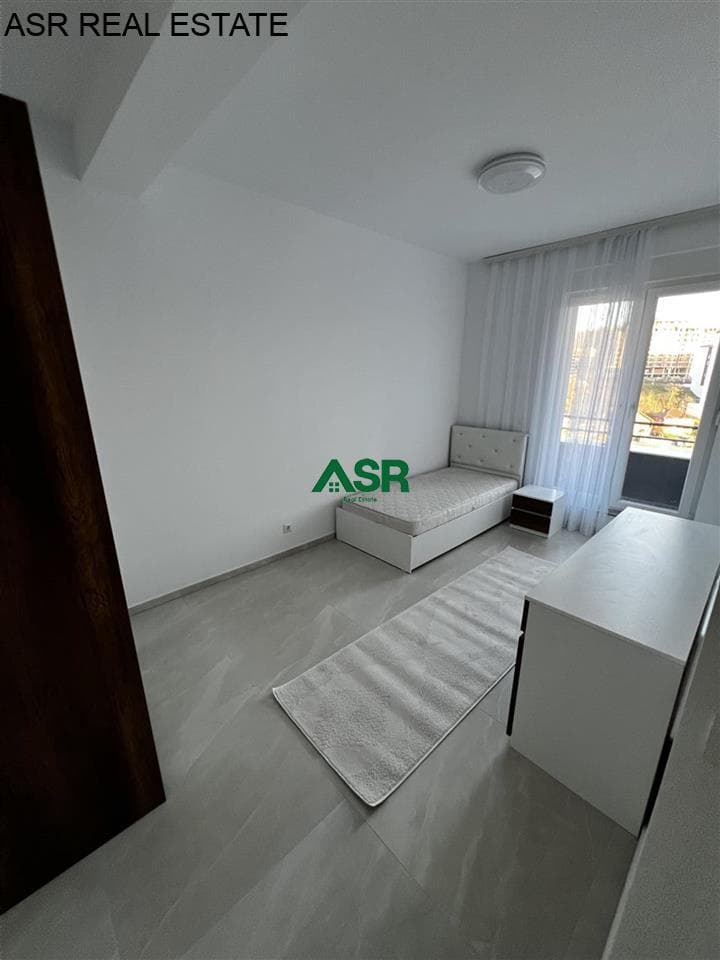 Lëshohet banesa Penthouse me qira në lagjen Prishtina e re