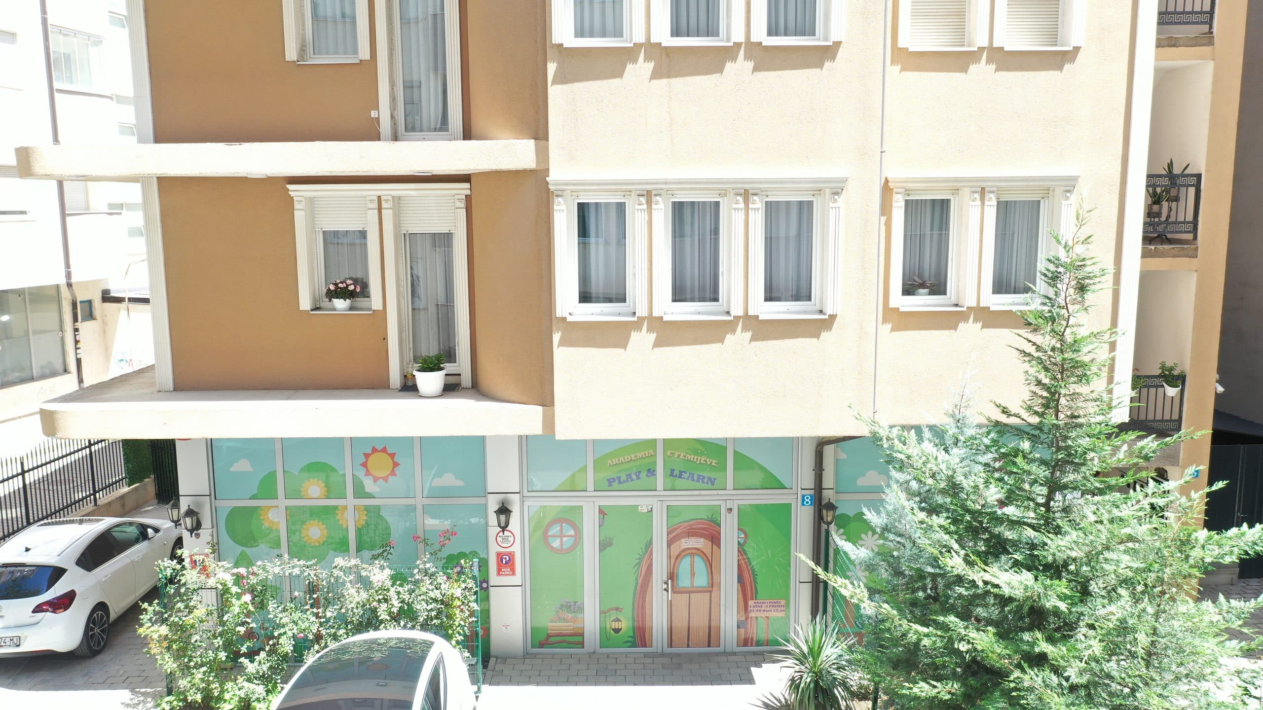 Ofrohet për SHITJE shtepia ne FUSHE KOSOVE 2