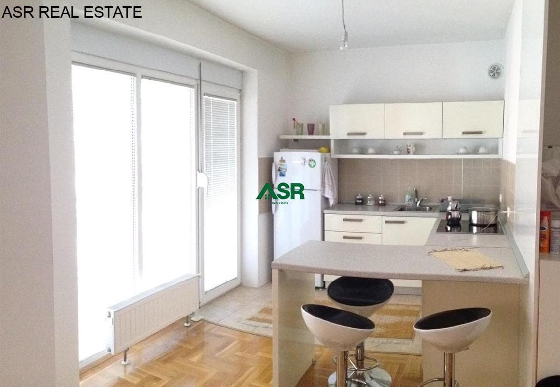 Shitet banesa në lagjen Emshir 2